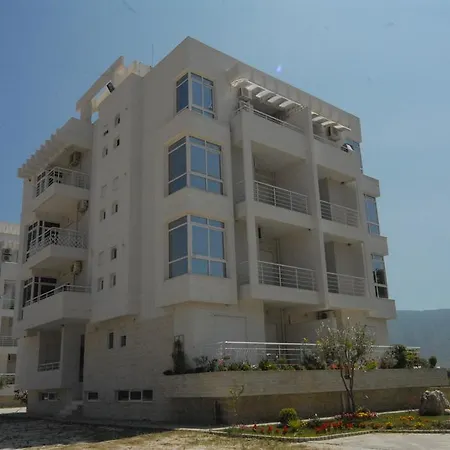 Radhima Apartment-tirana *