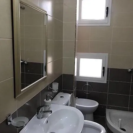 Radhima Apartment-tirana 아파트 *